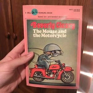 1984 Beverly C L E A R Y - The Mouse and the M O T O R C Y C L E book
